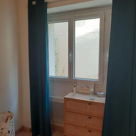 Maisonnette Pour Halte Angevine * Les Ponts-de-Cé