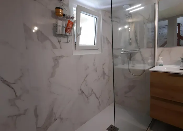 Maisonnette Pour Halte Angevine *